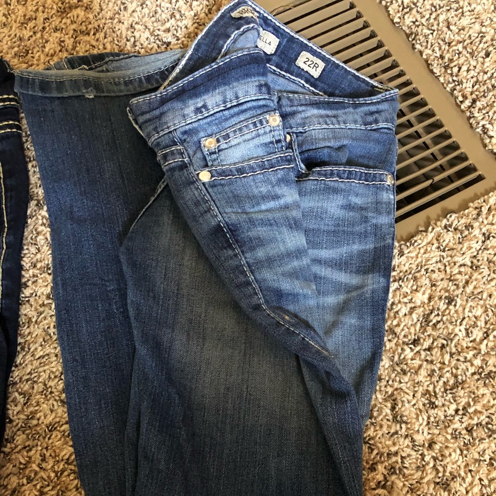 Buckle jeans